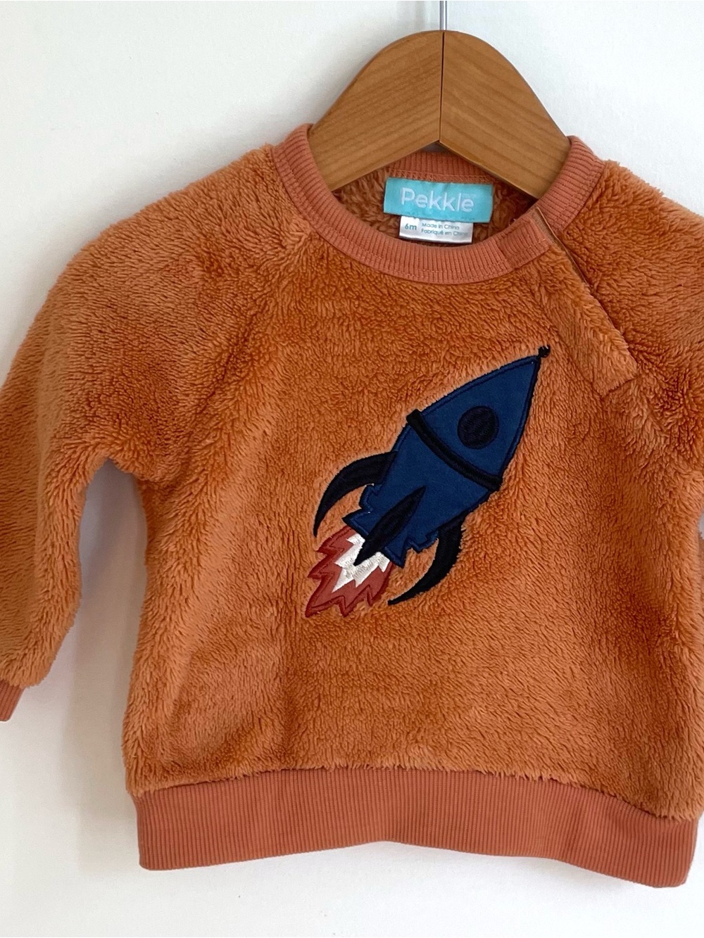 $4 💥Pekkle Plush Super Cozy Rocketship Fuzzy Sweatshirt, Cinnamon Brown